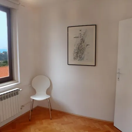 Daire Warm And Comfy With Parking! Piran