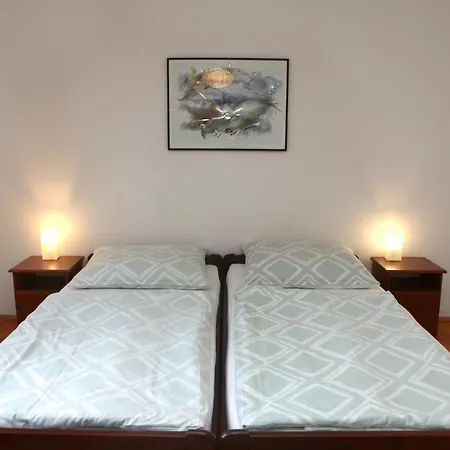 Warm And Comfy With Parking! Apartamento *