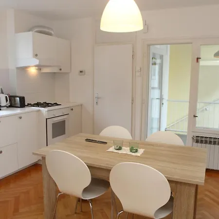 Apartman Warm And Comfy With Parking! *