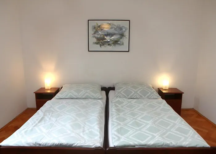 Warm And Comfy With Parking! Apartamento *